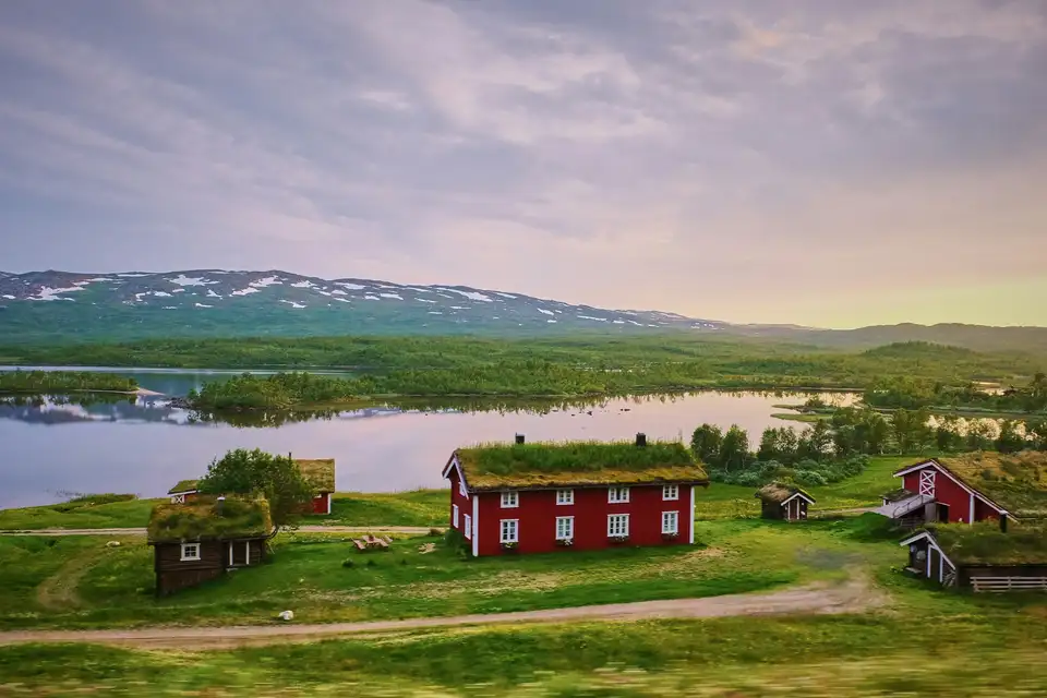 Svenska fjäll i vintermorgon — strategisk klimathantering i byggprojekt