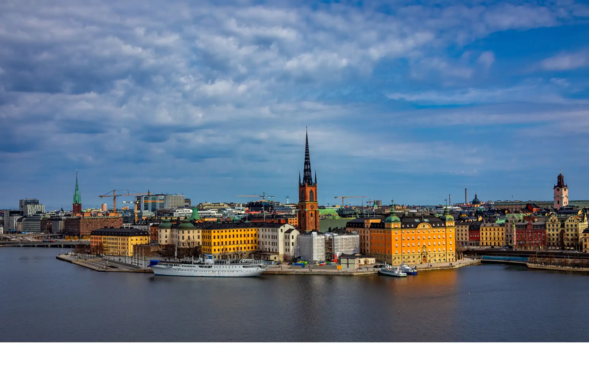 Stockholms innerstad — Veriad arbetar med byggaktörer i hela Sverige